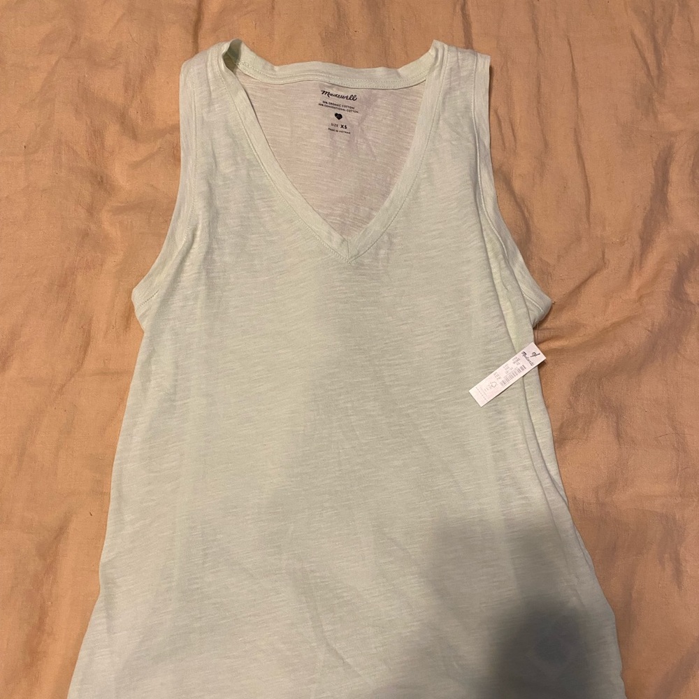 Madewell light green cotton V-neck tank- Size XS